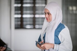 Ibu anak satu didenda RM14,000 buat, mulakan hantaran video lucah