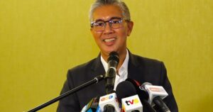 I’ll still be in politics after December, says Tengku Zafrul