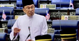 I’m no puppet, Anwar says in defending Urban Renewal Bill