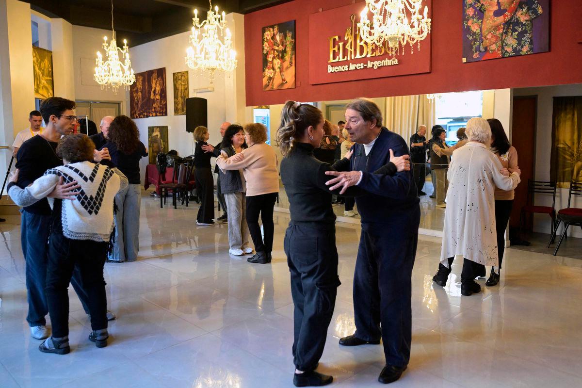 In Argentina, the tango keeps Parkinson's symptoms at bay