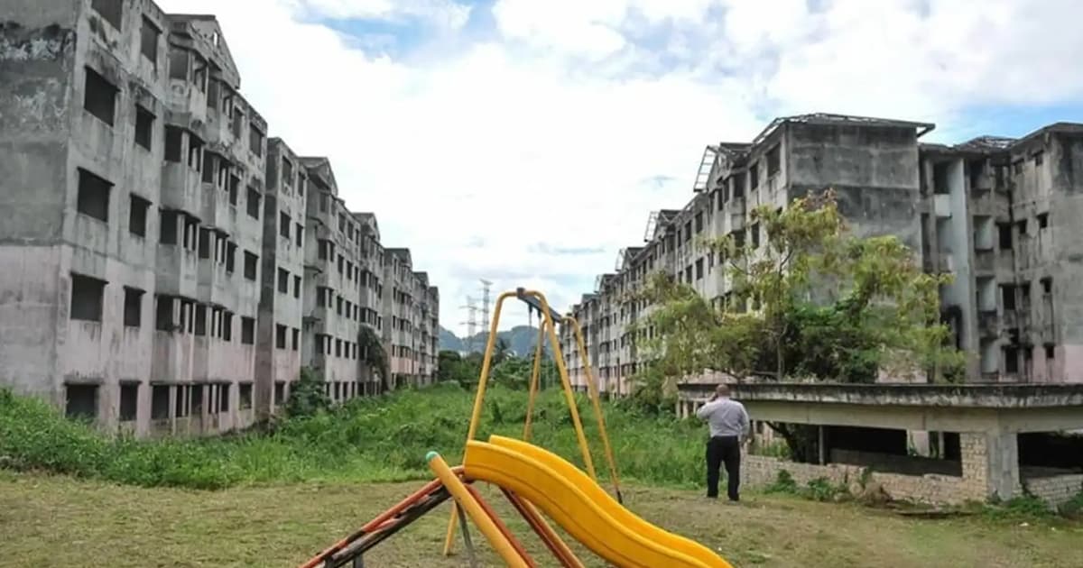 Incentives for developers to end abandoned projects by 2030