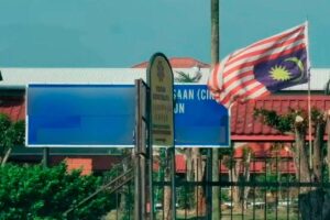 Individu OKU pasang Jalur Gemilang terbalik di sekolah Port Dickson