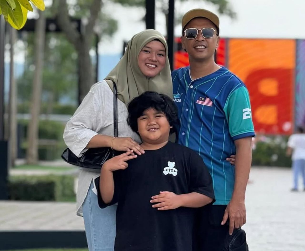 Isteri rasai gegaran gempa, Achey risau keselamatan keluarga