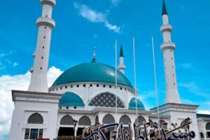 JAINJ arah masjid, surau laksana solat hajat dan doa selamat