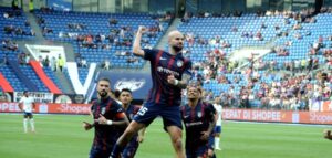 JDT benam Lion City 3-1