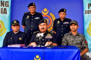 JPJ lucut hak kenderaan syarikat gaji pemandu warga asing
