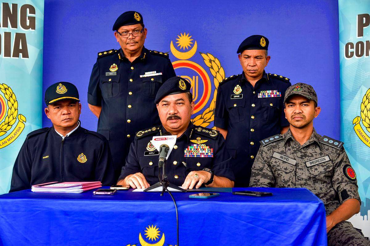 JPJ lucut hak kenderaan syarikat gaji pemandu warga asing