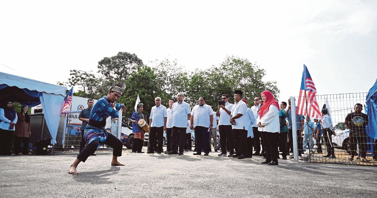 Kampung Angkat Madani reflects National Day theme, says Chief Secretary