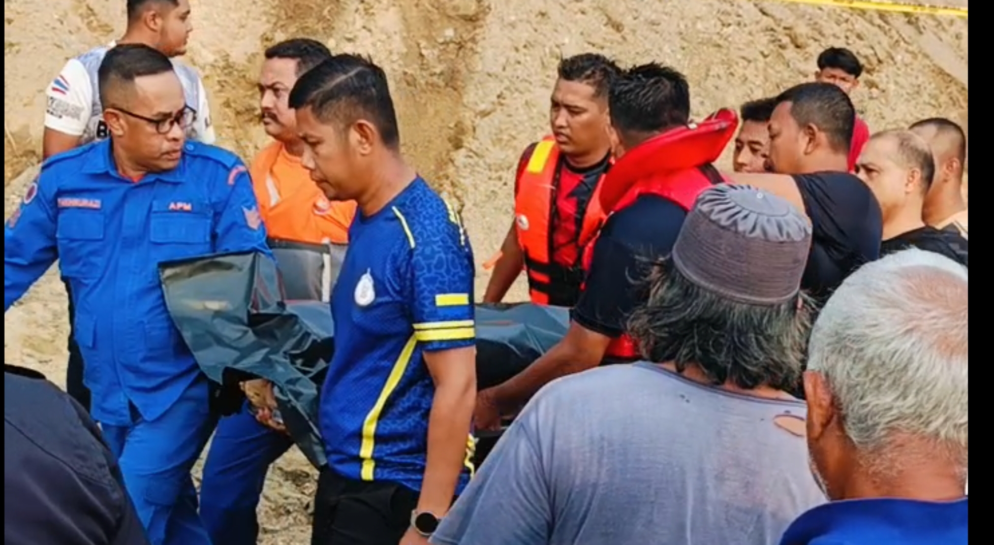 Kanak-kanak 12 tahun lemas dalam kuari pasir