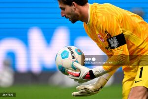 Kevin Trapp signs for Paris FC from Eintracht Frankfurt