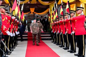 King warns MINDEF against buying ‘flying coffins’