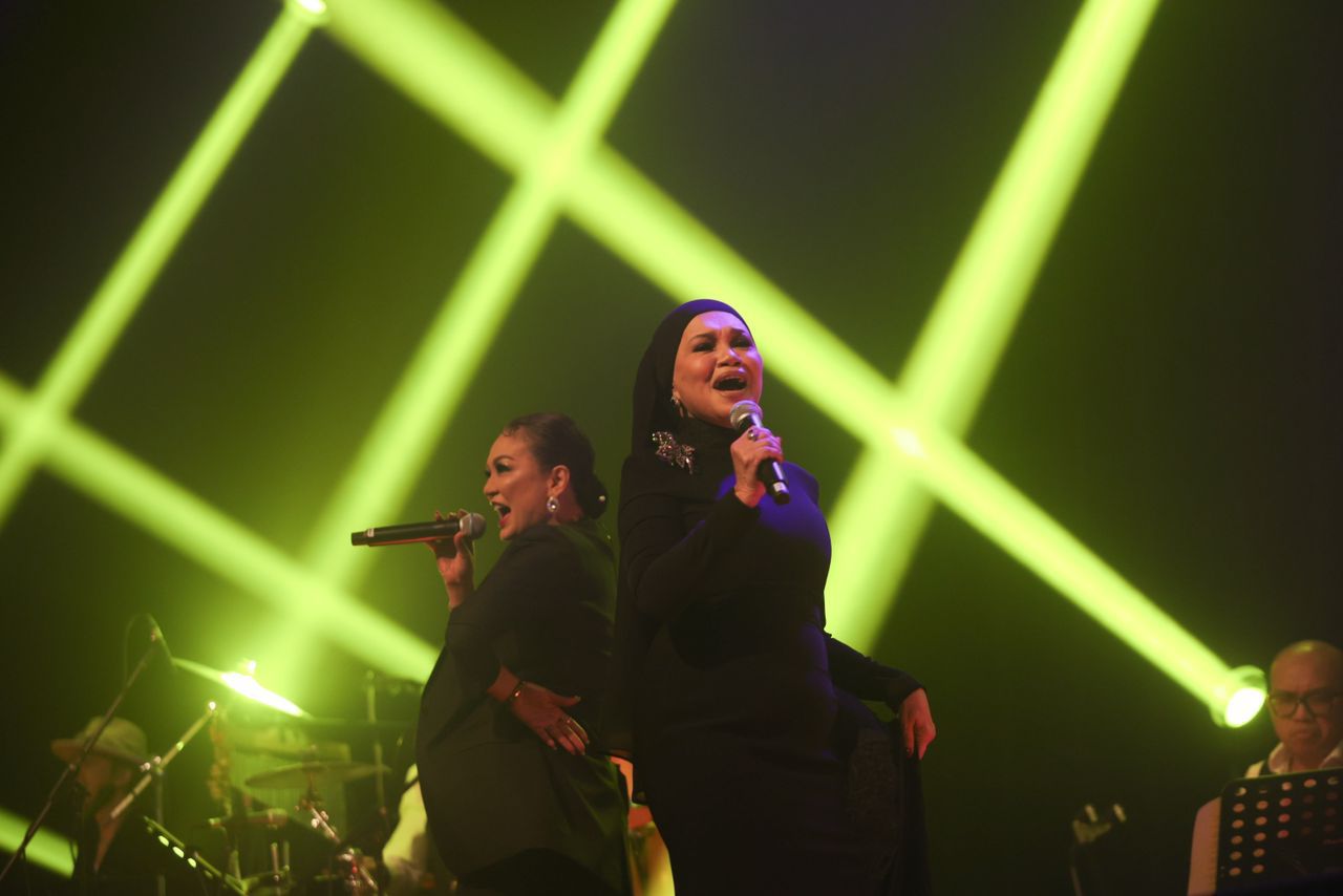 Konsert 'Gelombang Bahagiaku' malam penuh cinta