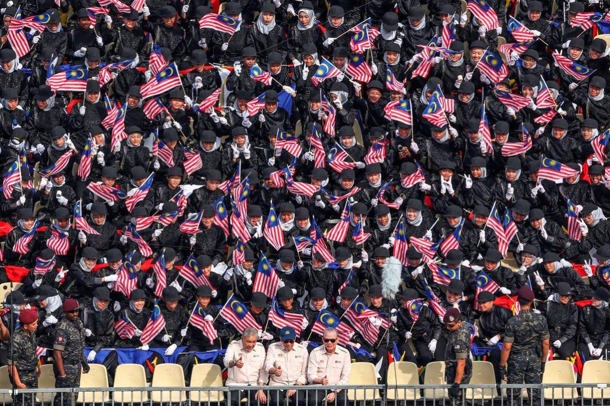Lebih 100,000 banjiri Dataran Putrajaya rai Hari Kebangsaan 2025