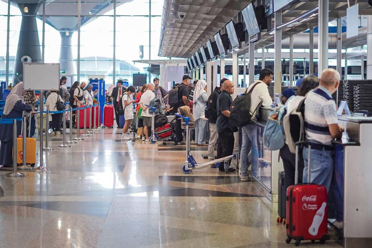 Lelaki Indonesia ditahan di KLIA atas cap keselamatan palsu