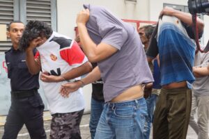 Lima sahabat didakwa edar, miliki dadah jenis kanabis