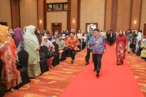 Malaysia MADANI seminar unites 1,500 Sabah educators for patriotism drive