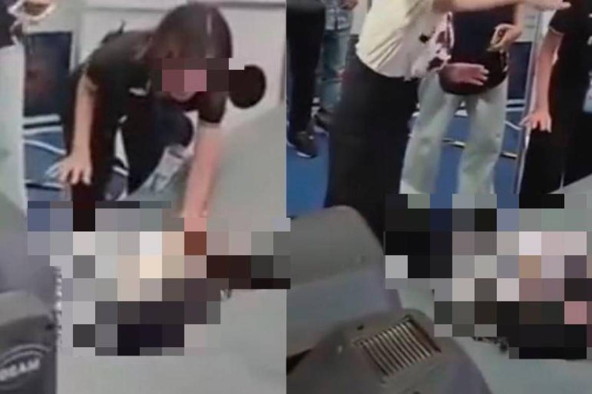 Mall fall disrupts Malaysian show at Vietnam shopping center