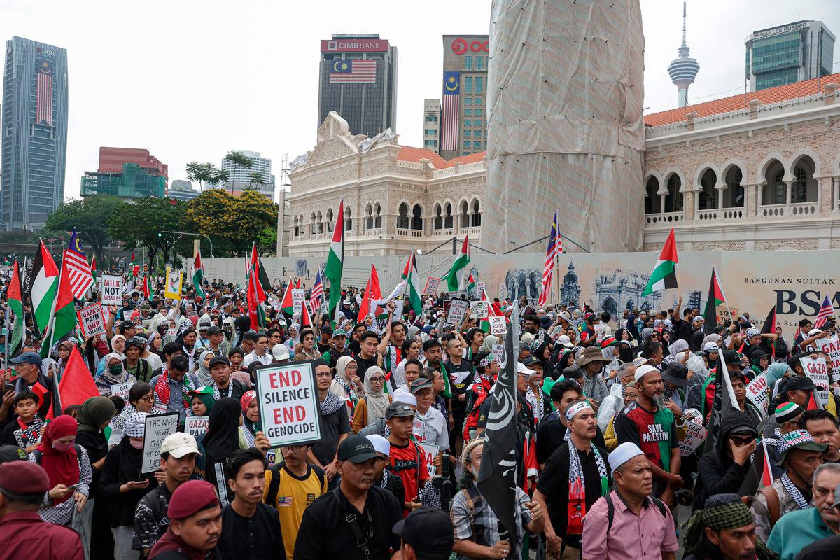Masyarakat bersolidariti untuk Gaza di Dataran Merdeka