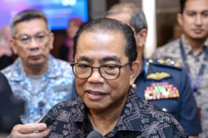 Mesyuarat trilateral bincang persiapan GBC