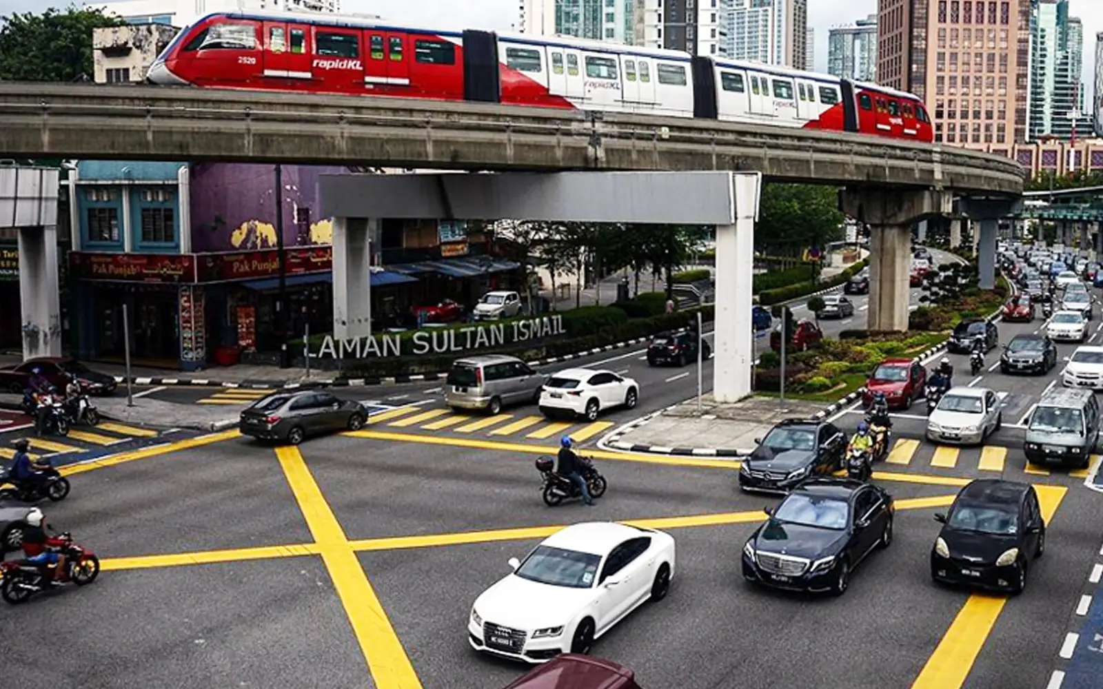 Cover Image for Ringgit closes lower amid US tariff reduction, 13MP developments