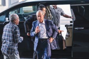 Muhyiddin hantar representasi mohon batal tujuh pertuduhan