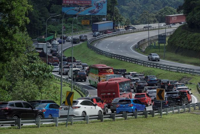 Naik traf jalan Pekan Karak Ke Felda Mempaga