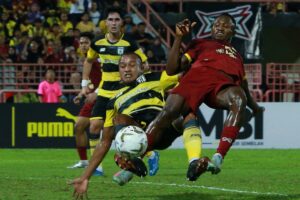 Negeri Sembilan, Kuching City berkongsi mata di Paroi