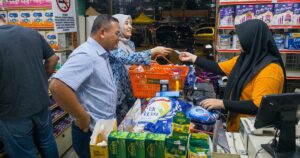 Nurul Izzah challenges reps to ‘Pass it forward’ with SARA aid