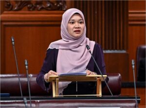 PARLIMEN: KPM kaji pindaan benarkan anak tanpa dokumen untuk bersekolah