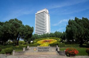 PARLIMEN: Penduduk flat serah memorandum sokong RUU PSB