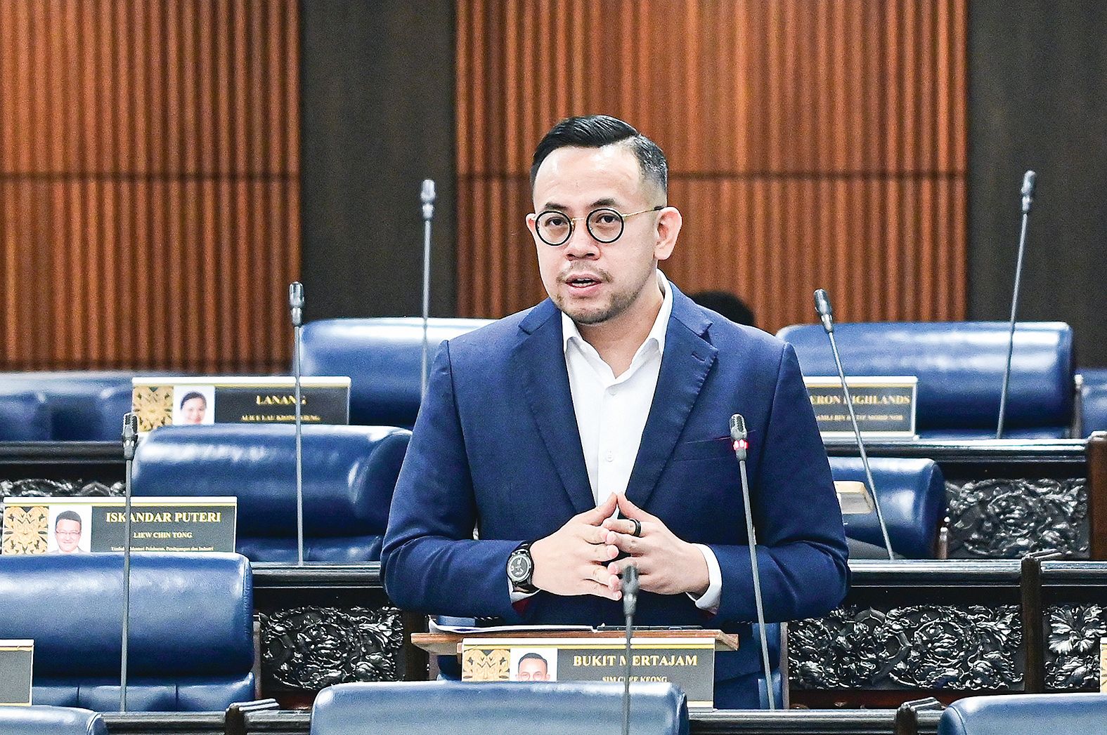 PARLIMEN: Pengangguran belia kekal tinggi, hampiri 300,000 orang