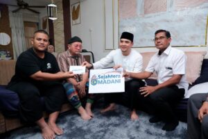 PM Anwar hulur sumbangan kepada pesakit kanser dan pesara tentera