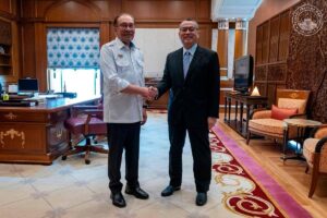 PM Anwar urges new Chief Justice to uphold wisdom and integrity