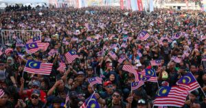 PM gives extra RM200,000 for RXZ motorsports event