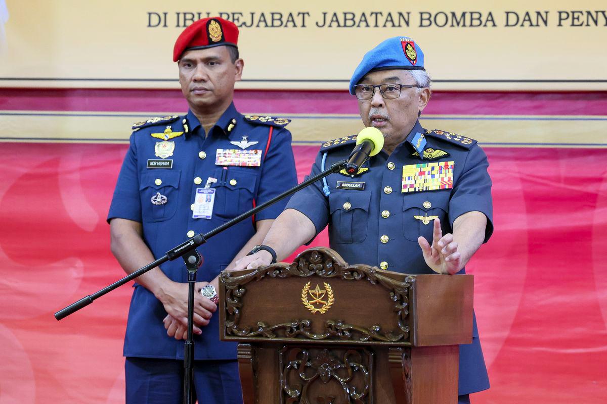 Pahang Sultan calls for solat hajat in mosques after recent earthquakes