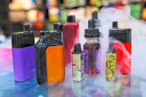 Parliamentary committee urges poison labels and stronger measures for vape products