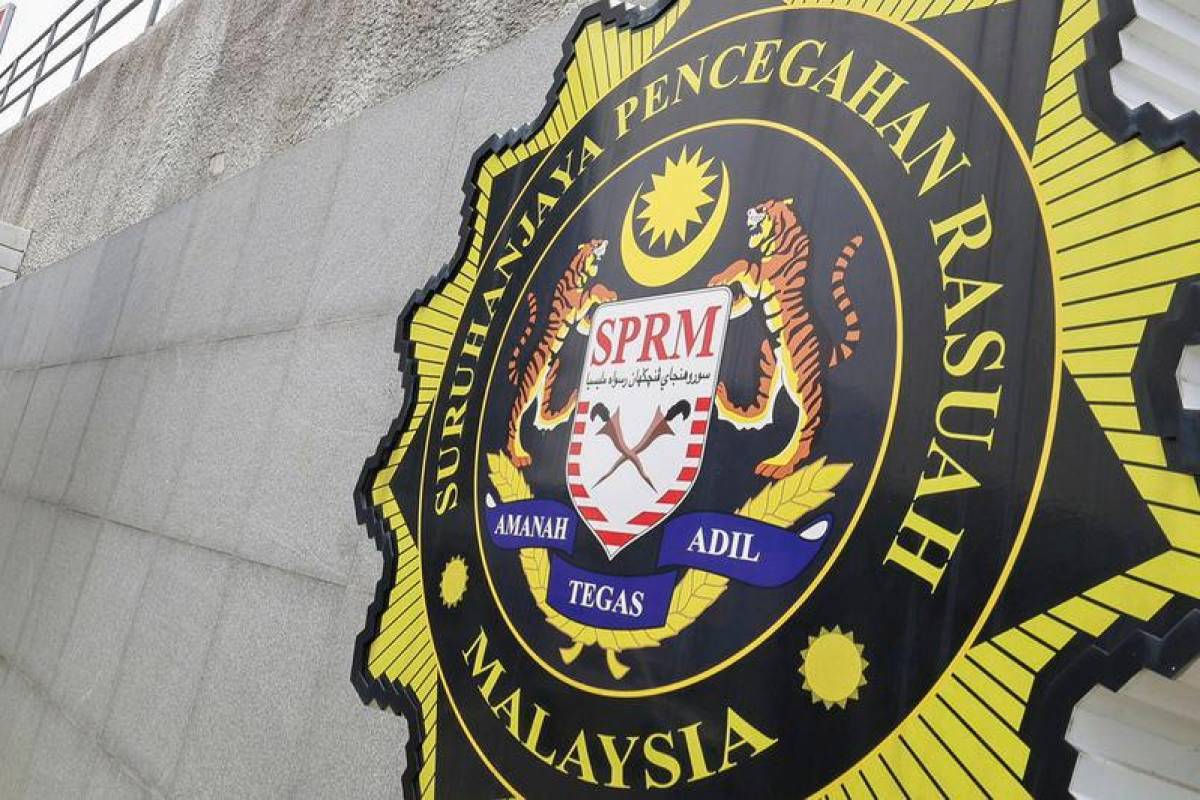 Pegawai kanan PBT dan dua ahli perniagaan direman empat hari kes rasuah
