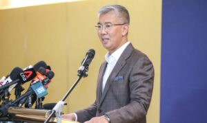 Pembelian pesawat Boeing guna dana syarikat MAG – Tengku Zafrul