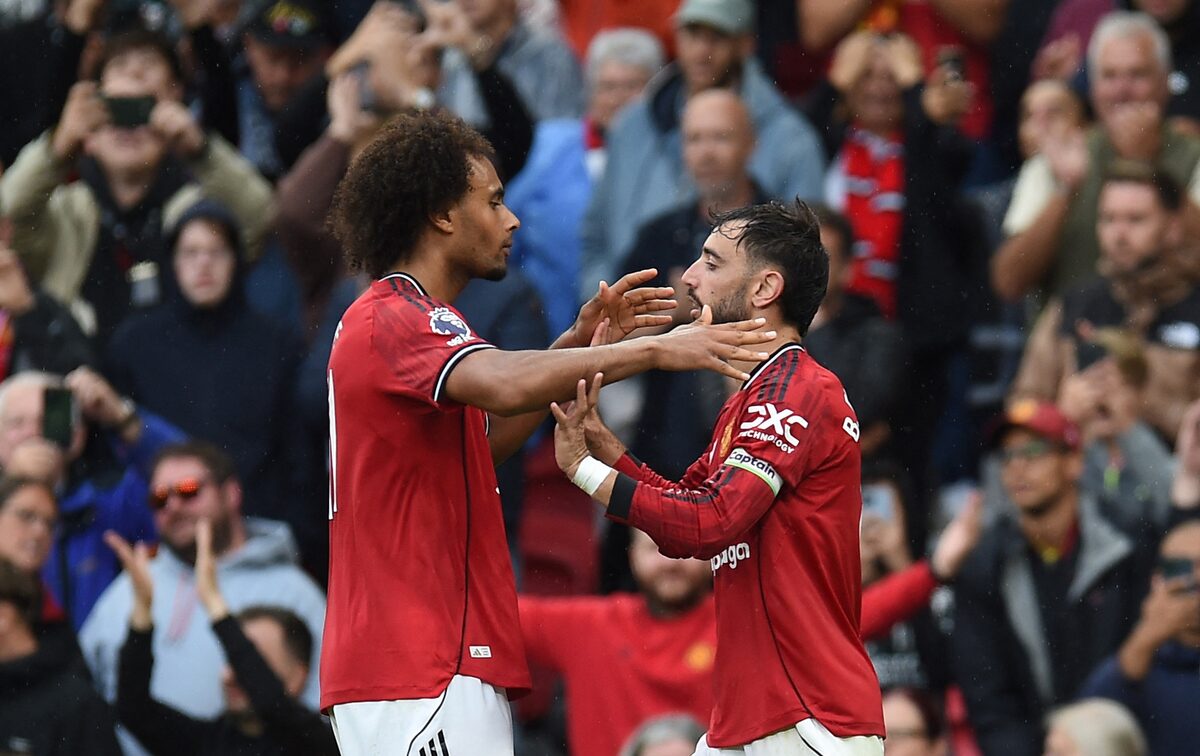 Penalti Fernandes selamatkan United