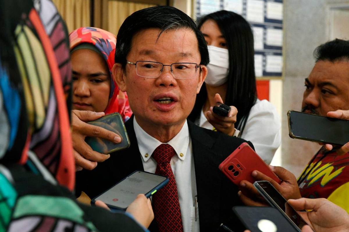 Penang CM urges residents to fly Jalur Gemilang with pride
