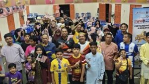 Penyerahan Jalur Gemilang semarakkan komuniti Felda Jengka 24
