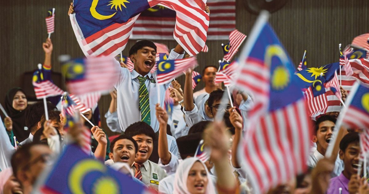 Perak MB: Malaysians' duty to respect Jalur Gemilang