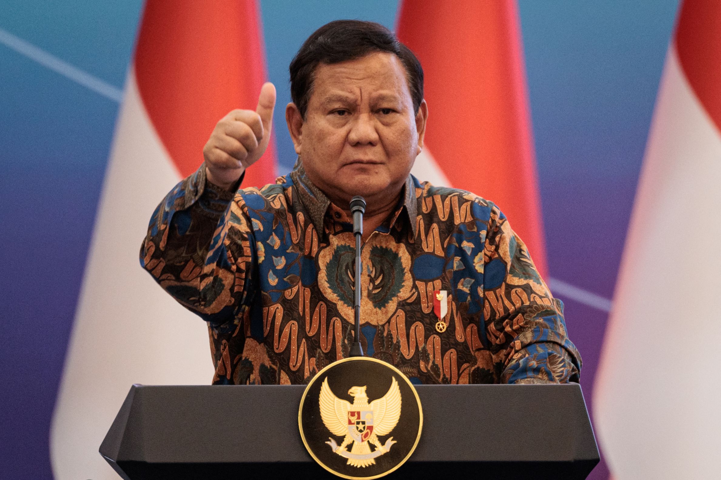 Protes merebak, Prabowo batal lawatan ke China