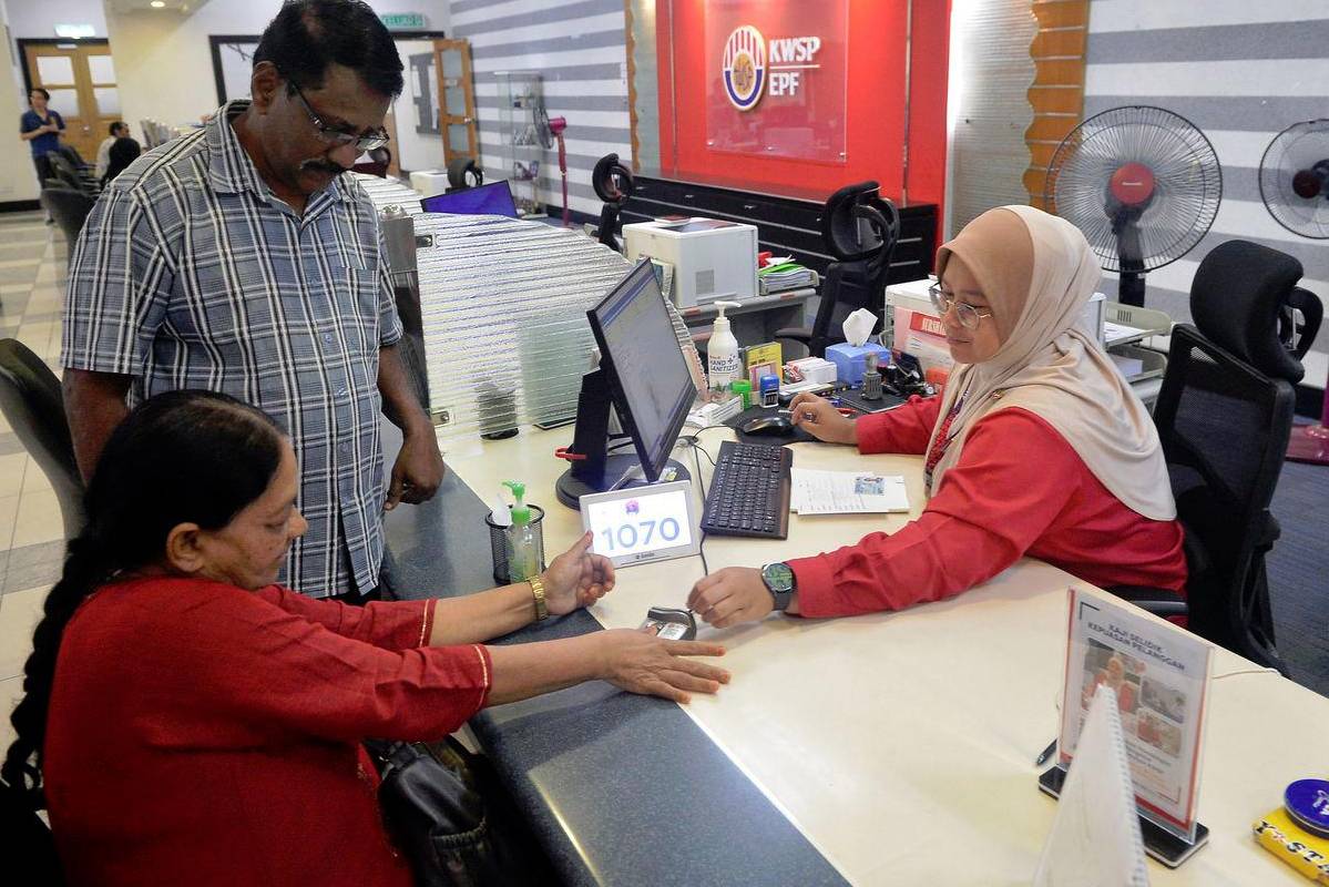 Public debate heats up over pension-style EPF payments