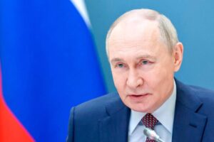 Putin signs law fining searches for extremist content in Russia