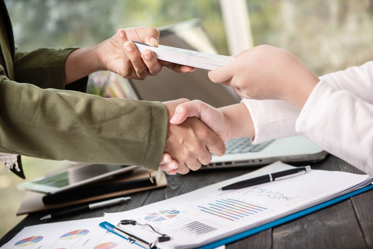 QuickCheck: Does securing a high-paying part-time job require an upfront fee?