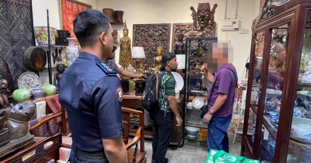 RM89,000 in wildlife ornaments seized in mall raid
