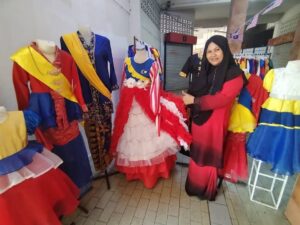 Rezeki sewa pakaian merdeka melonjak