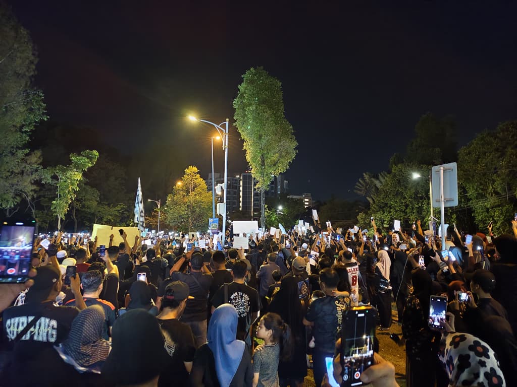 Ribuan sertai himpunan solidariti Zara Qairina di Ipoh