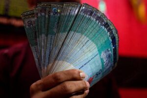 Ringgit mengukuh berbanding dolar AS harapan kadar faedah turun
